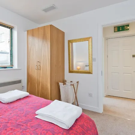 アパート Superb Location, 1 Bed In City Center *